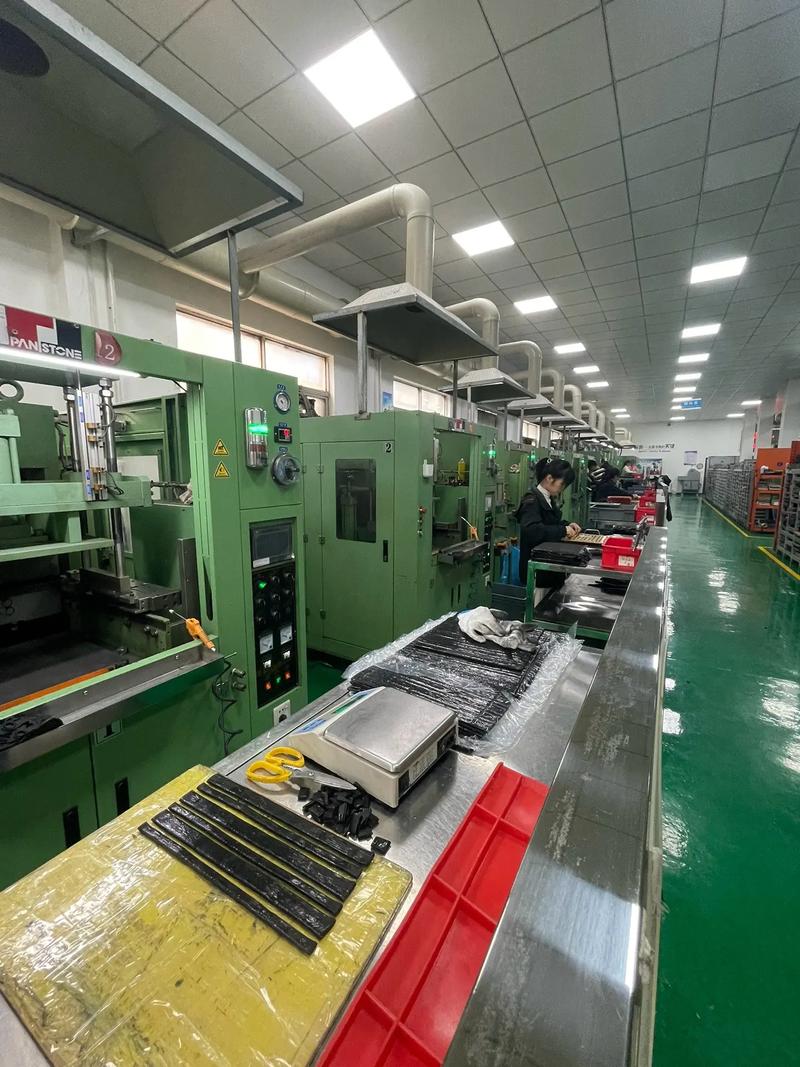 進口密封圈生產(chǎn)#生產(chǎn)車間現(xiàn)場 #專業(yè)生產(chǎn)廠家 #橡膠制品 #